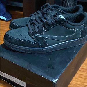 Travis Scott phantom Jordan 1 Low